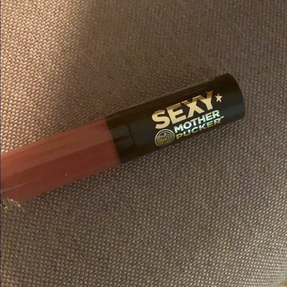 Sexy Mother Pucker in color Plum2P